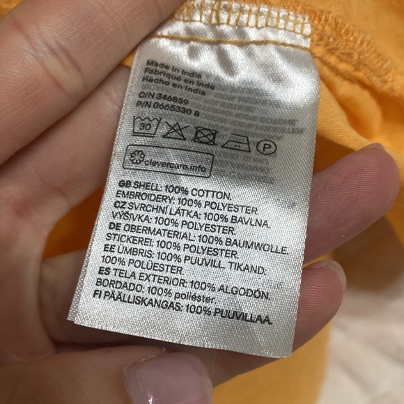 H&M Eyelet Ruffle Puff Sleeve Top Medium - Picture 7 of 8